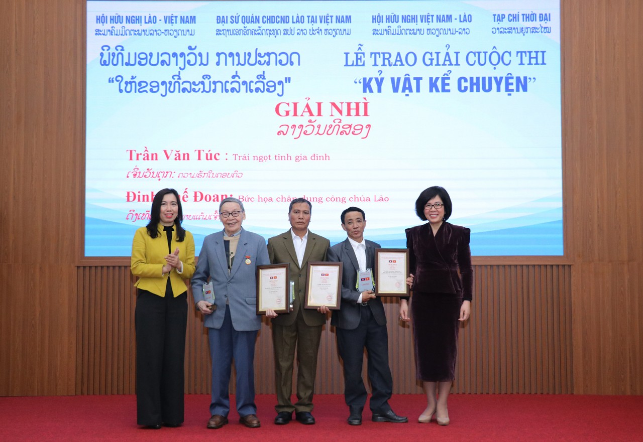 Toả sáng những câu chuyện về tình hữu nghị “mãi mãi vững bền hơn núi, hơn sông”