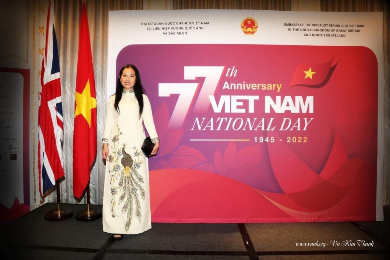 The Vietnamese women community plays an important role in UK’ society The Vietnamese women community plays an important role in UK’ society
