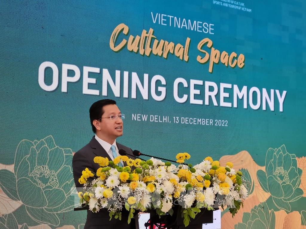 Triển vọng sáng của hợp tác du lịch Việt Nam và Ấn Độ | Du lịch | Vietnam+ (VietnamPlus) Triển vọng sáng của hợp tác du lịch Việt Nam và Ấn Độ | Du lịch | Vietnam+ (VietnamPlus)