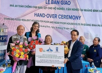 Bàn giao 73 nhà 
