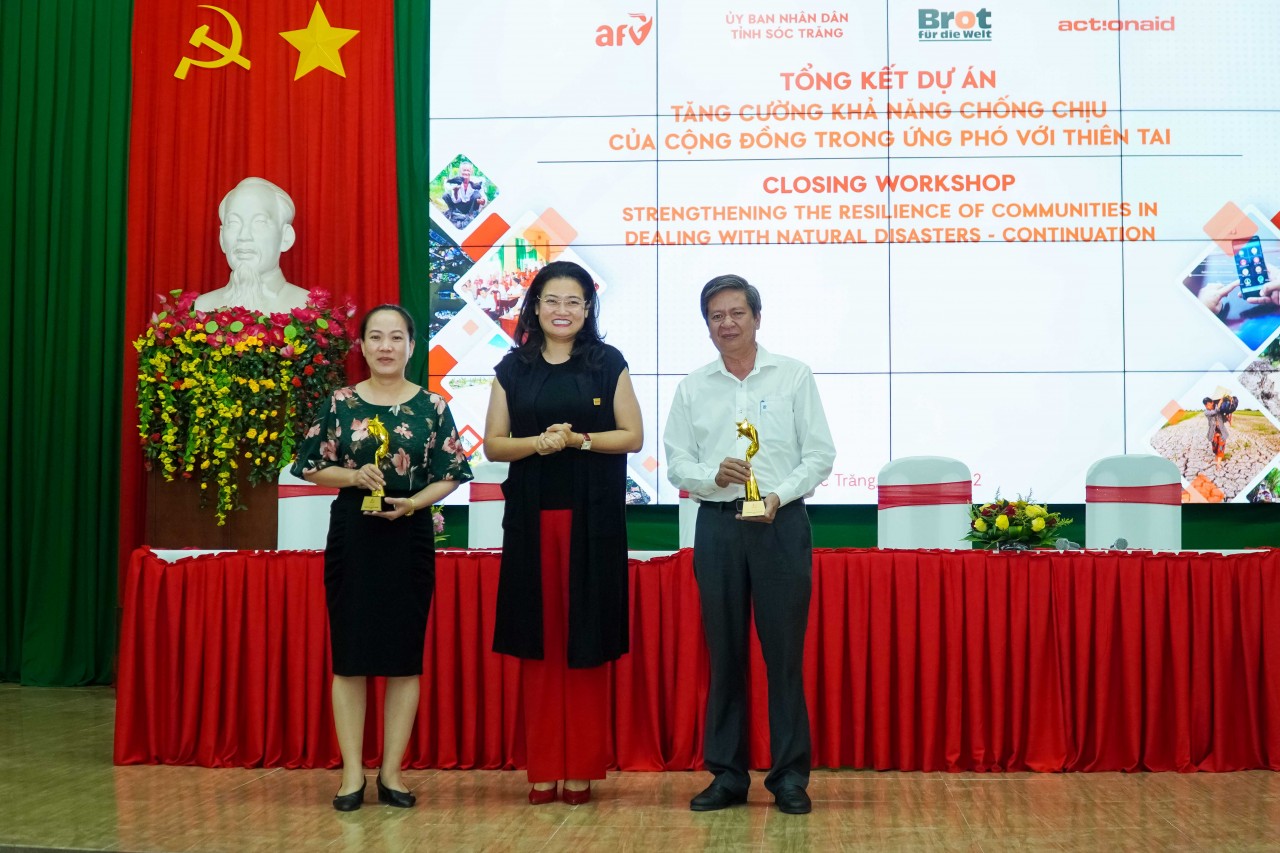 Hỗ trợ hơn 13.000 hộ dân ứng phó với thiên tai Hỗ trợ hơn 13.000 hộ dân ứng phó với thiên tai