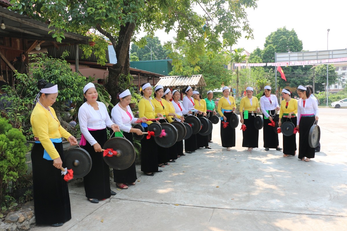 Lan tỏa giá trị di sản văn hóa chiêng Mường Lan tỏa giá trị di sản văn hóa chiêng Mường