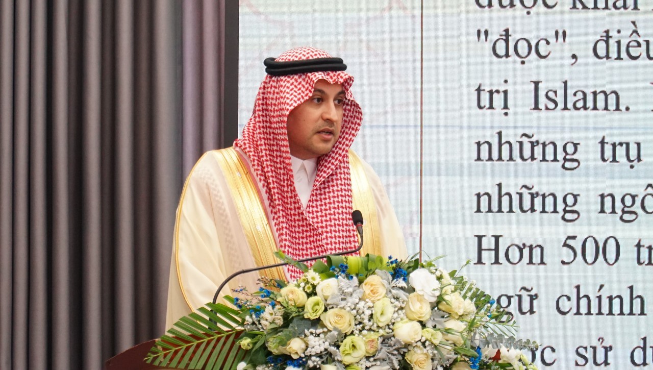 Saudi Arabian Ambassador to Vietnam Mohammed Ismaeil A. Dahlwy speaks at the event. Photo: VNT Saudi Arabian Ambassador to Vietnam Mohammed Ismaeil A. Dahlwy speaks at the event. Photo: VNT