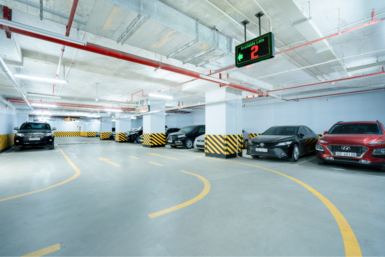 Được áp dụng ở tất cả các dự án của Sunshine Group, bãi đỗ xe thông minh là một trong những tiện ích nổi bật dành cho cư dân Được áp dụng ở tất cả các dự án của Sunshine Group, bãi đỗ xe thông minh là một trong những tiện ích nổi bật dành cho cư dân