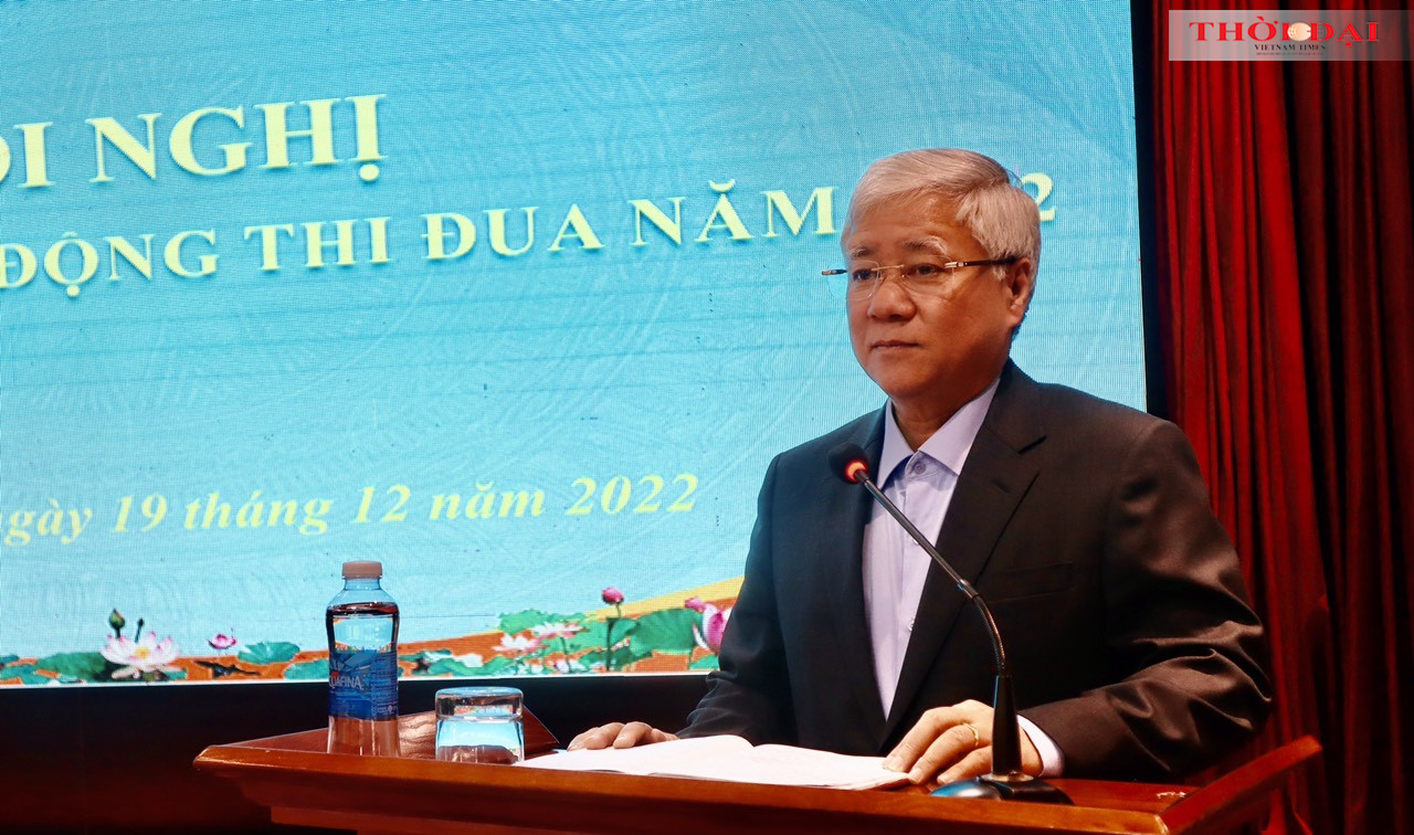 Ông Đỗ Văn Chiến, Bí thư Trung ương Đảng, Chủ tịch UBTƯ MTTQ Việt Nam, Phó Chủ tịch Hội đồng Thi đua - Khen thưởng Trung ương phát biểu tại Hội nghị (Ảnh: Hải An). Ông Đỗ Văn Chiến, Bí thư Trung ương Đảng, Chủ tịch UBTƯ MTTQ Việt Nam, Phó Chủ tịch Hội đồng Thi đua - Khen thưởng Trung ương phát biểu tại Hội nghị (Ảnh: Hải An).