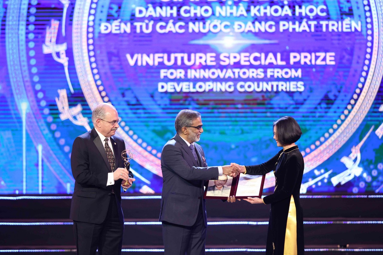VinFuture 2022 vinh danh 4 công trình khoa học “Hồi sinh và Tái thiết” thế giới VinFuture 2022 vinh danh 4 công trình khoa học “Hồi sinh và Tái thiết” thế giới