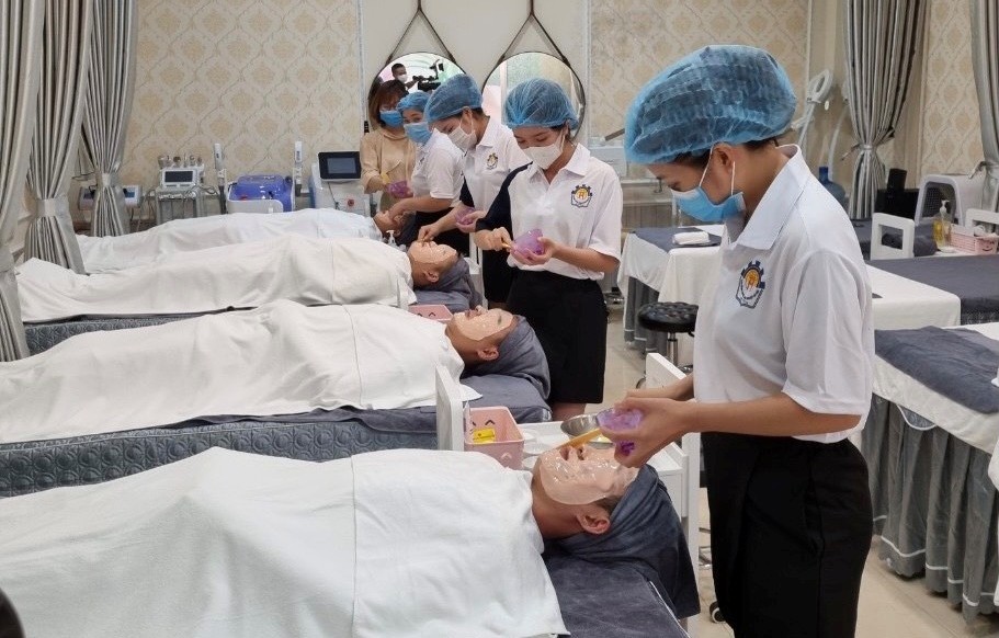 Many students of the beauty care courses have found financially stable jobs. Many students of the beauty care courses have found financially stable jobs.