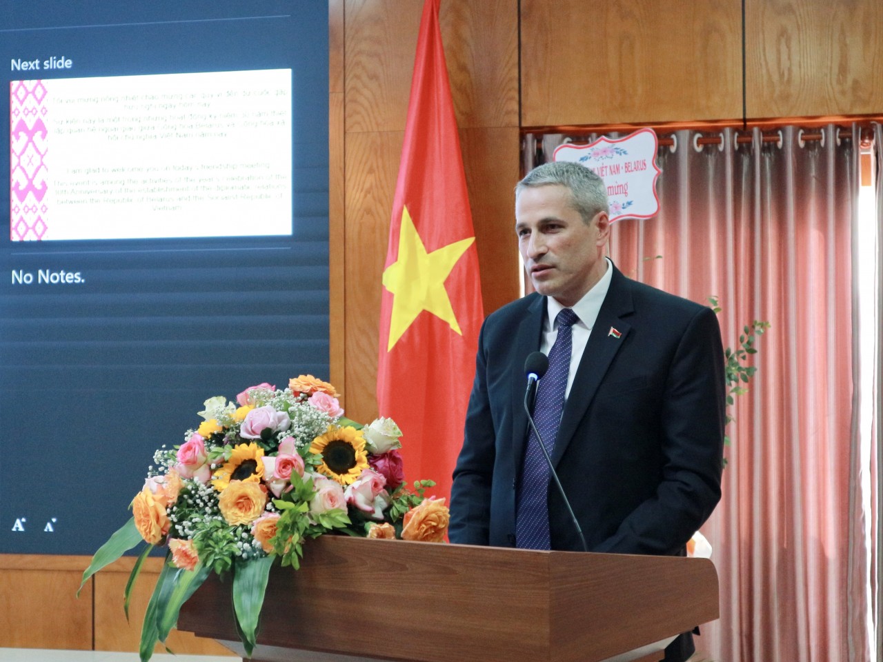 Gặp mặt kỷ niệm 30 năm quan hệ ngoại giao Việt Nam - Belarus Gặp mặt kỷ niệm 30 năm quan hệ ngoại giao Việt Nam - Belarus