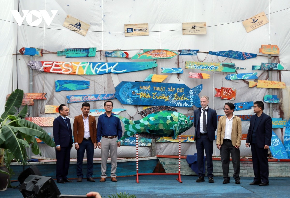 Khai mạc Festival Nghệ thuật sắp đặt Môi trường biển Hội An 2022 (Ảnh: Long Phi). Khai mạc Festival Nghệ thuật sắp đặt Môi trường biển Hội An 2022 (Ảnh: Long Phi).