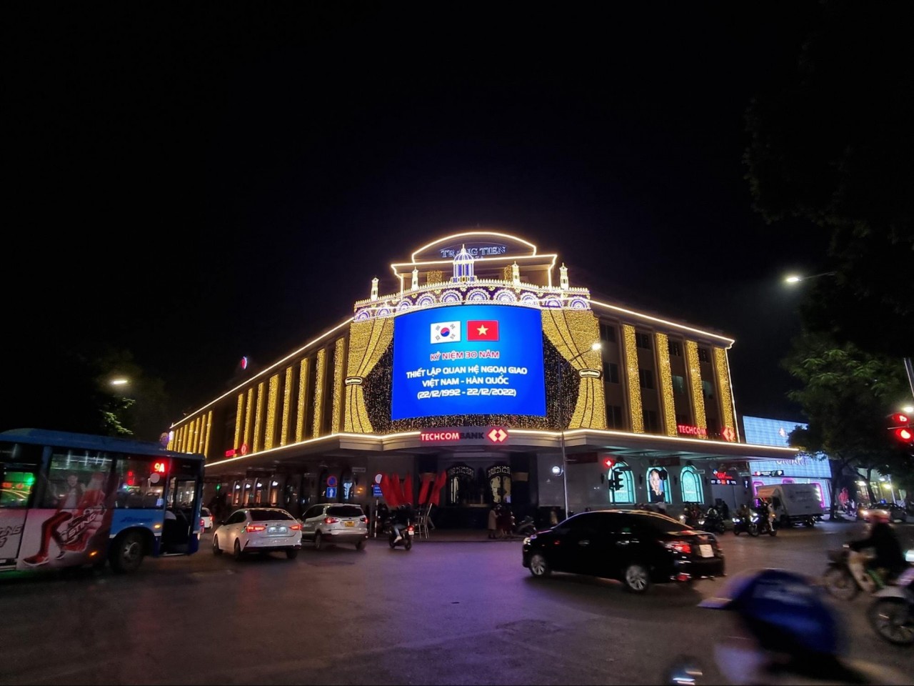 Hà Nội - Seoul rực sáng trong tối kỷ niệm 30 năm quan hệ ngoại giao Việt - Hàn. Hà Nội - Seoul rực sáng trong tối kỷ niệm 30 năm quan hệ ngoại giao Việt - Hàn