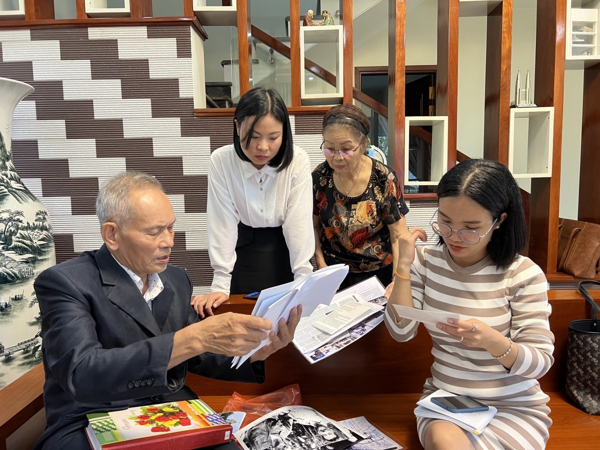 Tình nghĩa Việt - Lào vững bền hơn núi, hơn sông: Một tinh thần quốc tế trong sáng Tình nghĩa Việt - Lào vững bền hơn núi, hơn sông: Một tinh thần quốc tế trong sáng