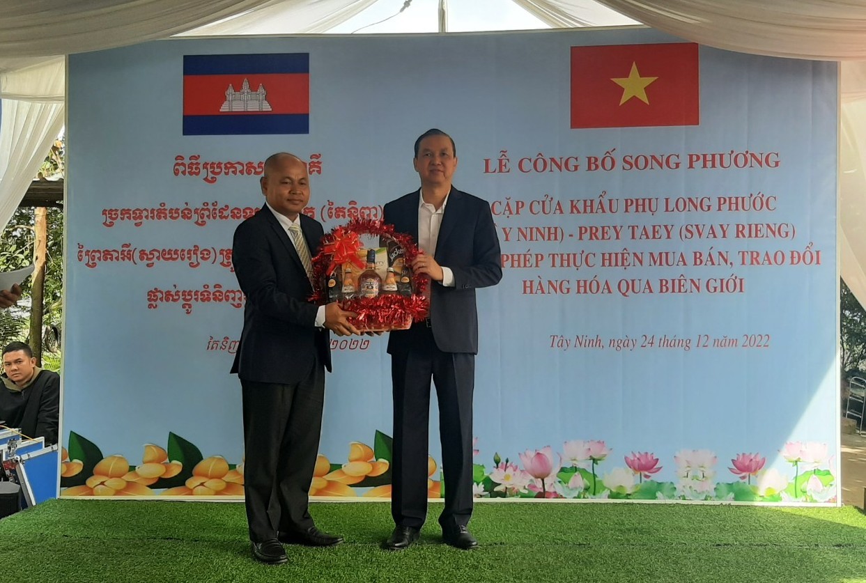 Tây Ninh – Svay Rieng: Công bố cặp cửa khẩu phụ Long Phước – Prey Ta Ei - Báo Tây Ninh Online Tây Ninh – Svay Rieng: Công bố cặp cửa khẩu phụ Long Phước – Prey Ta Ei - Báo Tây Ninh Online