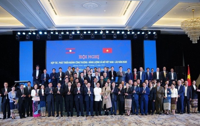 Việt Nam - Lào đẩy mạnh hợp tác phát triển ngành Công Thương - Năng lượng và Mỏ Việt Nam - Lào đẩy mạnh hợp tác phát triển ngành Công Thương - Năng lượng và Mỏ