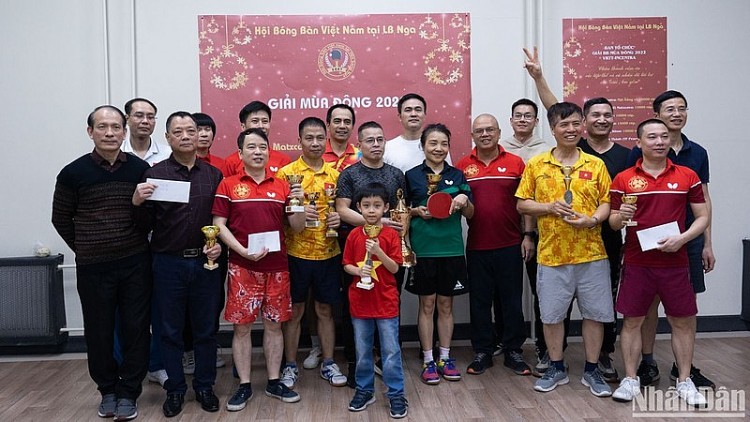 Người Việt tại Nga tranh tài bóng bàn chào năm mới Người Việt tại Nga tranh tài bóng bàn chào năm mới