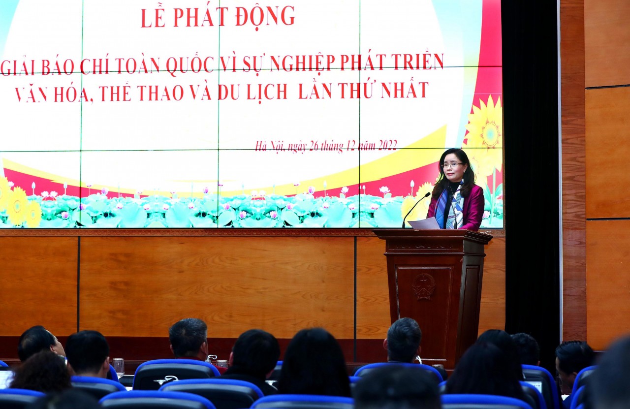 Thứ trưởng Bộ Văn hóa, Thể thao & Du lịch Trịnh Thị Thủy phát động Giải Báo chí toàn quốc “Vì sự nghiệp phát triển văn hóa, thể thao và du lịch” lần thứ nhất.
