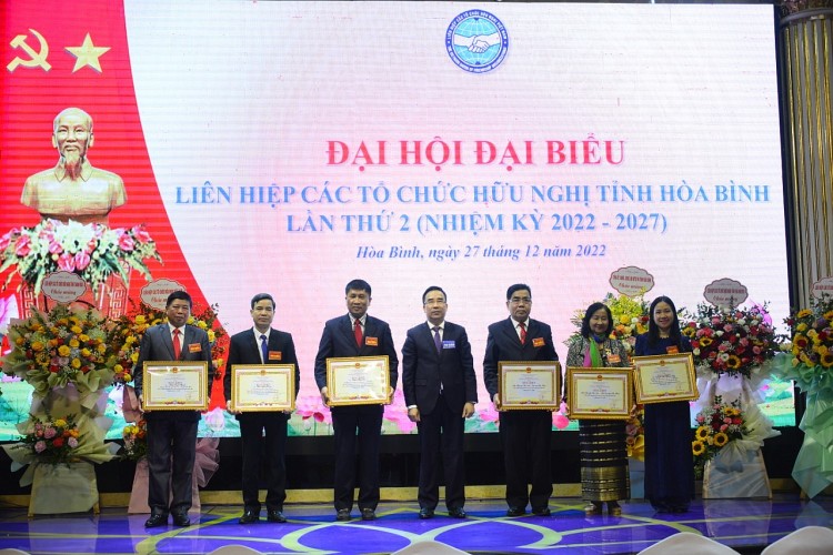 Phó Chủ tịch UBND tỉnh Nguyễn Văn Chương tiếp tục giữ chức Chủ tịch Liên hiệp Hữu nghị Hòa Bình Phó Chủ tịch UBND tỉnh Nguyễn Văn Chương tiếp tục giữ chức Chủ tịch Liên hiệp Hữu nghị Hòa Bình