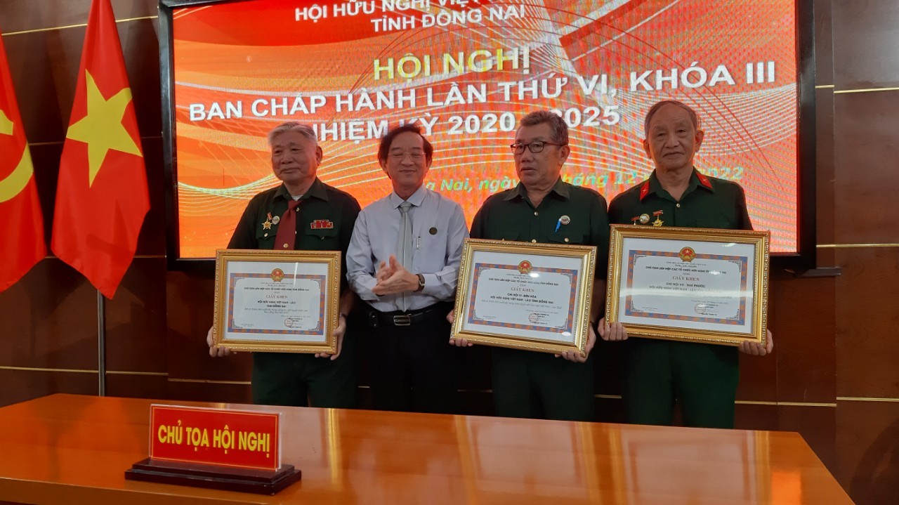 Thu hút thế hệ trẻ tham gia vào công tác Hội hữu nghị Việt - Lào tỉnh Đồng Nai Thu hút thế hệ trẻ tham gia vào công tác Hội hữu nghị Việt - Lào tỉnh Đồng Nai