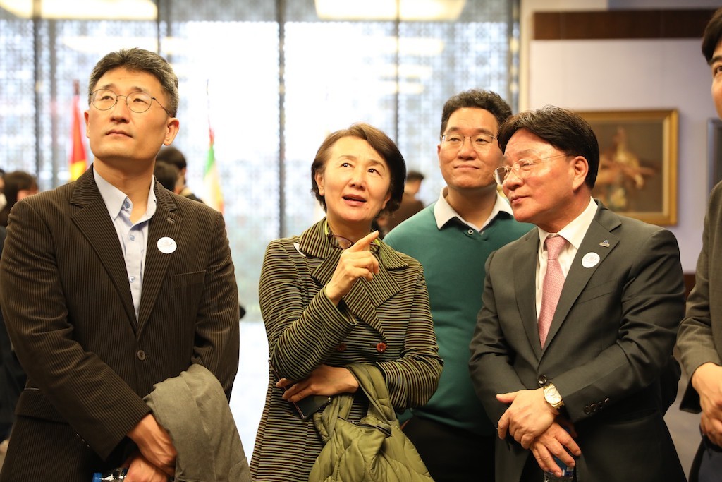 Vietnam - Korea Fine Arts Exhibition in Hanoi Opens Vietnam - Korea Fine Arts Exhibition in Hanoi Opens