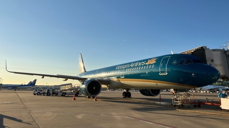 Máy bay Vietnam Airlines tại Nhật Bản đón người lao động có hoàn cảnh khó khăn về quê ăn Tết, trong chương trình “Mang Tết về nhà” năm 2023. Máy bay Vietnam Airlines tại Nhật Bản đón người lao động có hoàn cảnh khó khăn về quê ăn Tết, trong chương trình “Mang Tết về nhà” năm 2023.