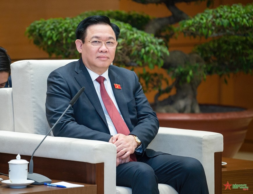 Chủ tịch Quốc hội Vương Đình Huệ tiếp Đại sứ Vương quốc Campuchia Chủ tịch Quốc hội Vương Đình Huệ tiếp Đại sứ Vương quốc Campuchia