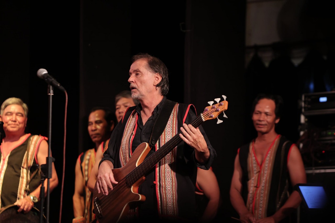 to learn each other's culture Mezcal Jazz Unit (band from France) performing in conjunction with a Vietnamese Gong band in District 1, HCM Posted on Facebook page Poussières de Vie
