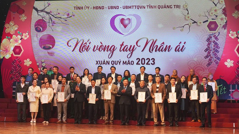 Quảng Trị tiếp nhận hơn 30 tỷ đồng qua Chương trình “Nối vòng tay nhân ái - Xuân Quý Mão năm 2023” Quảng Trị tiếp nhận hơn 30 tỷ đồng qua Chương trình “Nối vòng tay nhân ái - Xuân Quý Mão năm 2023”