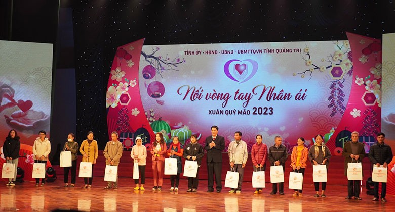 Quảng Trị tiếp nhận hơn 30 tỷ đồng qua Chương trình “Nối vòng tay nhân ái - Xuân Quý Mão năm 2023” Quảng Trị tiếp nhận hơn 30 tỷ đồng qua Chương trình “Nối vòng tay nhân ái - Xuân Quý Mão năm 2023”