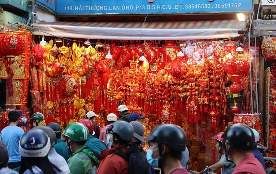 Bustling Tet Holiday Shopping in the Street Vietnamese Citizens Head to the Streets for Tet Holiday Shopping