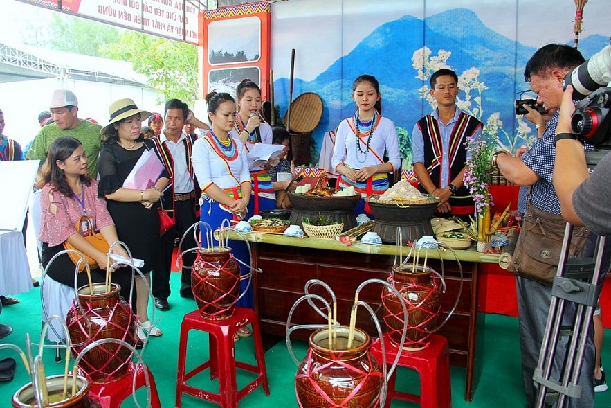 Thai Hai Eco-Ethnic Stilt Village Sanctuary is Among the Best in the World Vietnamese Village Listed Among Best of the World