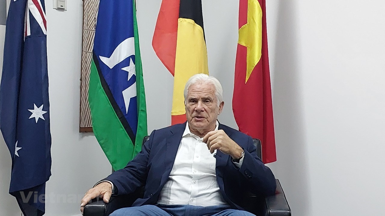 Cựu Đại sứ Australia: Việt Nam đã thay đổi ngoạn mục sau 40 năm | Phong cách | Vietnam+ (VietnamPlus) Cựu Đại sứ Australia: Việt Nam đã thay đổi ngoạn mục sau 40 năm | Phong cách | Vietnam+ (VietnamPlus)