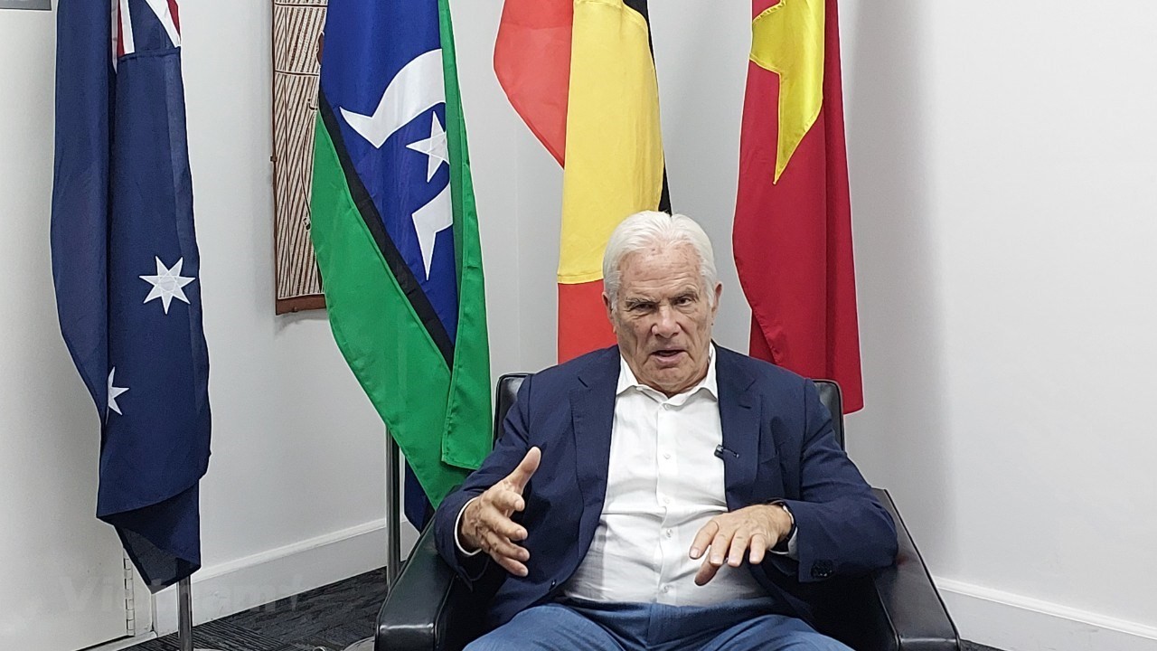 Cựu Đại sứ Australia: Việt Nam đã thay đổi ngoạn mục sau 40 năm | Phong cách | Vietnam+ (VietnamPlus) Cựu Đại sứ Australia: Việt Nam đã thay đổi ngoạn mục sau 40 năm | Phong cách | Vietnam+ (VietnamPlus)