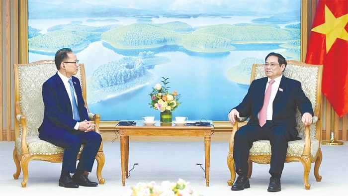 Prime Minister Pham Minh Chinh (right) receives outgoing Cambodian Ambassador Chay Navuth. Photo: daibieunhandan.vn Prime Minister Pham Minh Chinh (right) receives outgoing Cambodian Ambassador Chay Navuth. Photo: daibieunhandan.vn