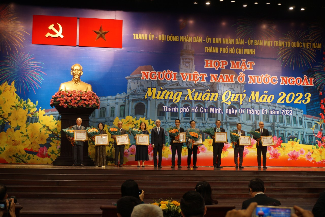 Kiều bào Kiều bào