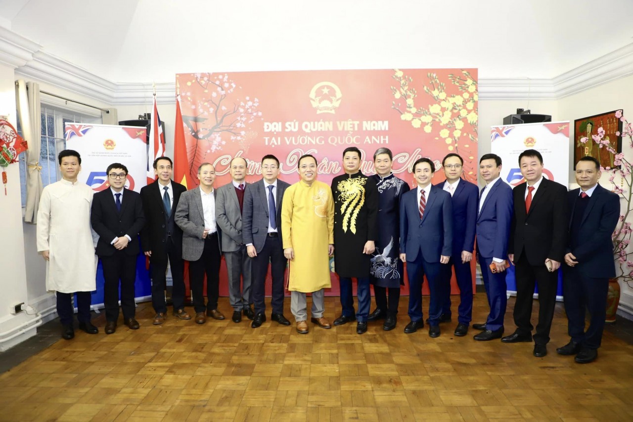 Kiều bào ở Hoa Kỳ, Anh, Romania, Campuchia gặp mặt mừng Xuân Quý Mão 2023
