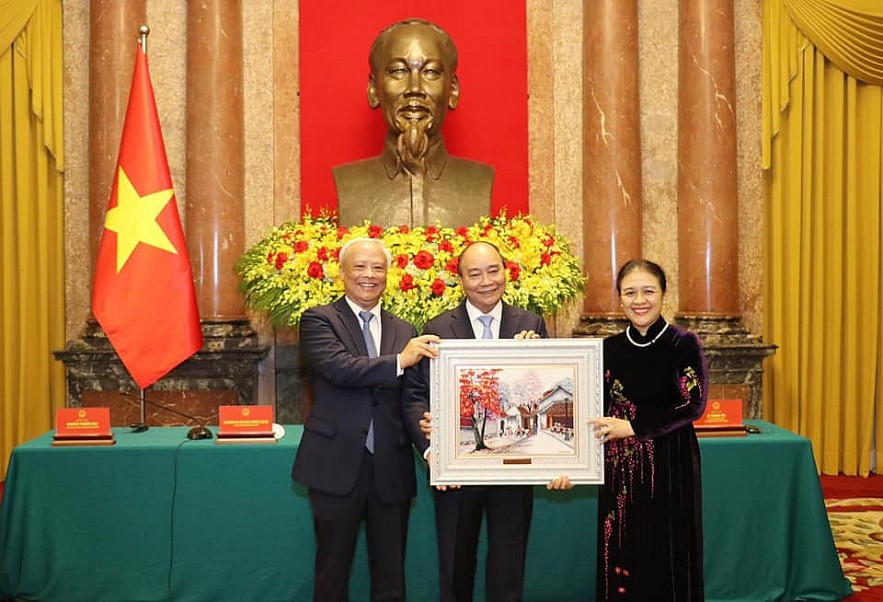 Vietnamese People Cherish Peace, Independence and Freedom values Vietnamese People Cherish Peace, Independence and Freedom values