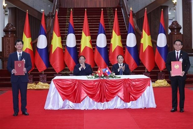 Giving Highest Priority to Reinforcement, Development of Vietnam-Laos Ties Giving Highest Priority to Reinforcement, Development of Vietnam-Laos Ties