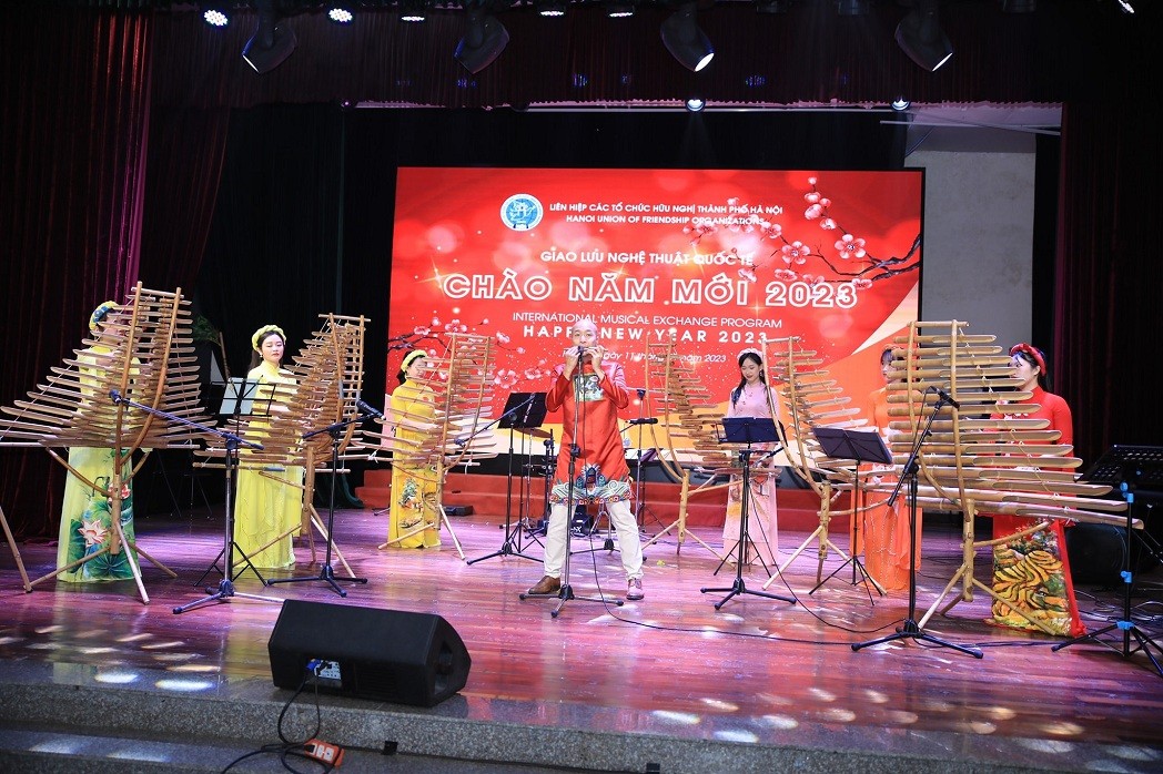 Hanoi Art Exchange Programme Welcomes New Year 2023 Hanoi Art Exchange Programme Welcomes New Year 2023