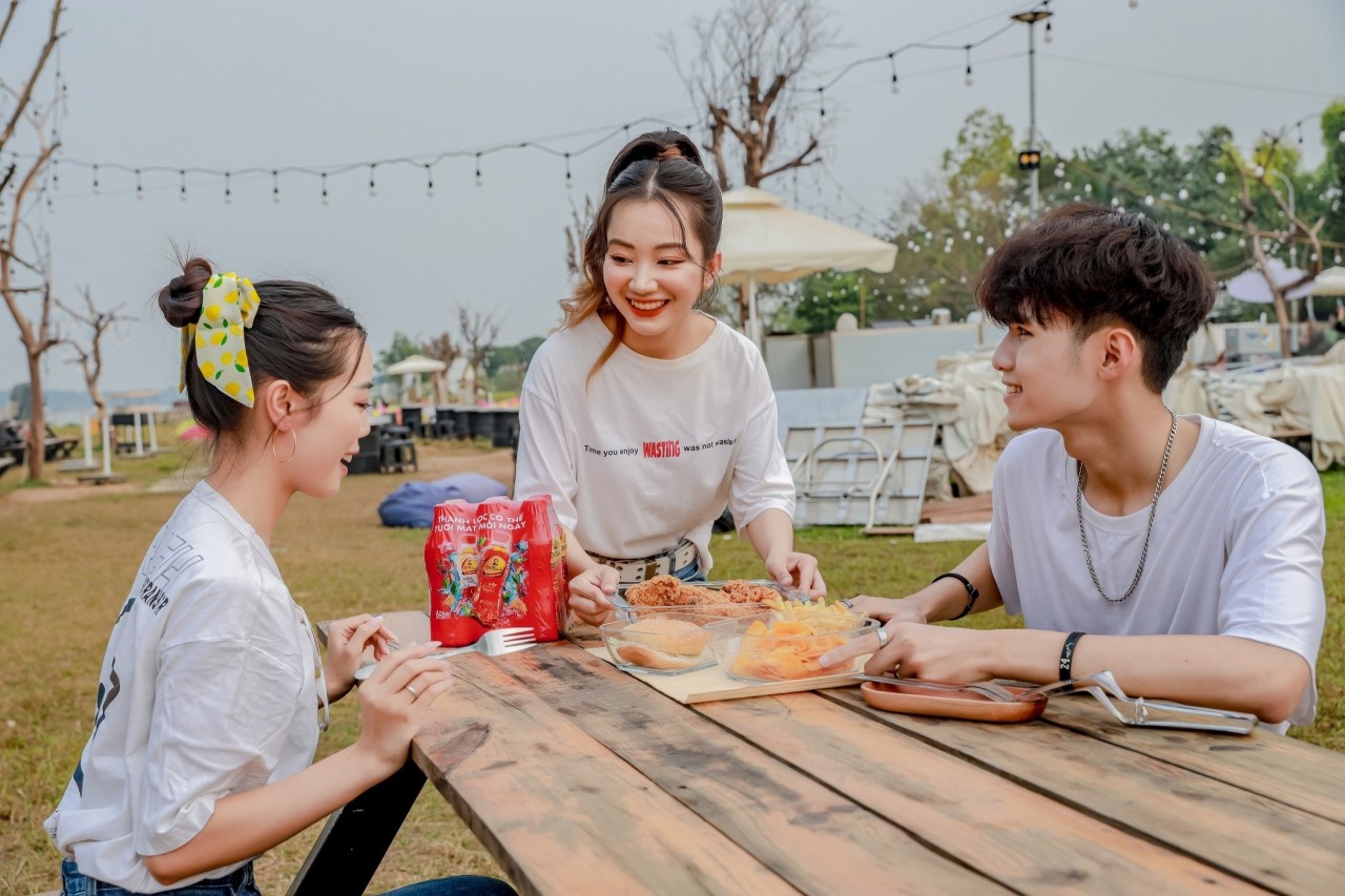 Tiệc tùng liên tiếp cuối năm: Nóng trong người phải làm sao? Tiệc tùng liên tiếp cuối năm: Nóng trong người phải làm sao?