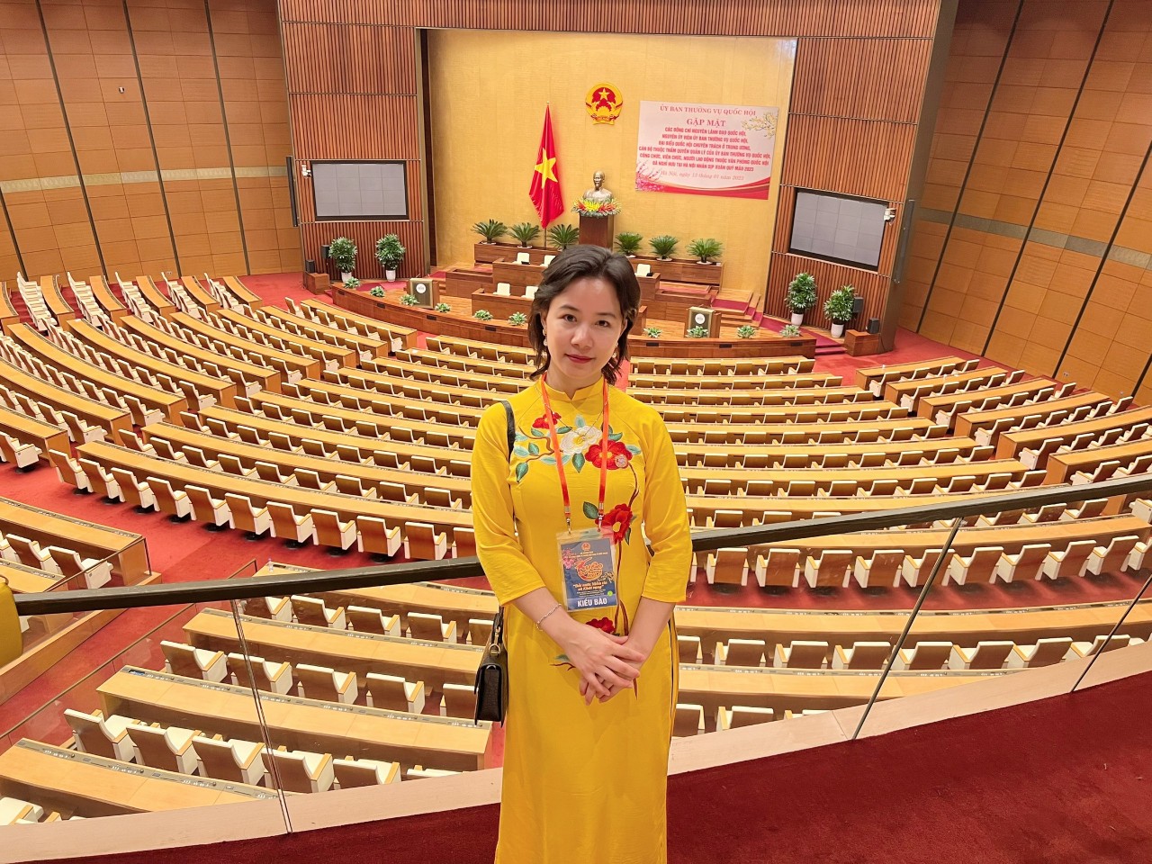 Kiều bào xúc động ngày trở về Kiều bào xúc động ngày trở về