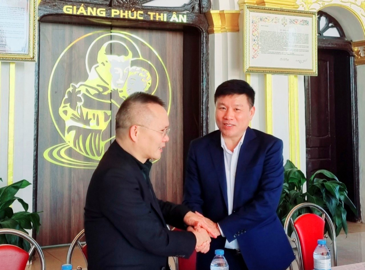 Sở GTVT Nghệ An trao gần 1.200 suất quà cho người nghèo nhân dịp Tết Nguyên đán 2023 Sở GTVT Nghệ An trao gần 1.200 suất quà cho người nghèo nhân dịp Tết Nguyên đán 2023