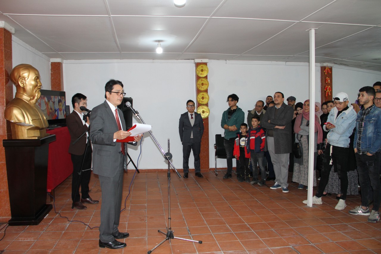 Kiều bào tại Algeria hướng về quê hương, chào đón Xuân mới | Người Việt bốn phương | Vietnam+ (VietnamPlus) Kiều bào tại Algeria hướng về quê hương, chào đón Xuân mới | Người Việt bốn phương | Vietnam+ (VietnamPlus)