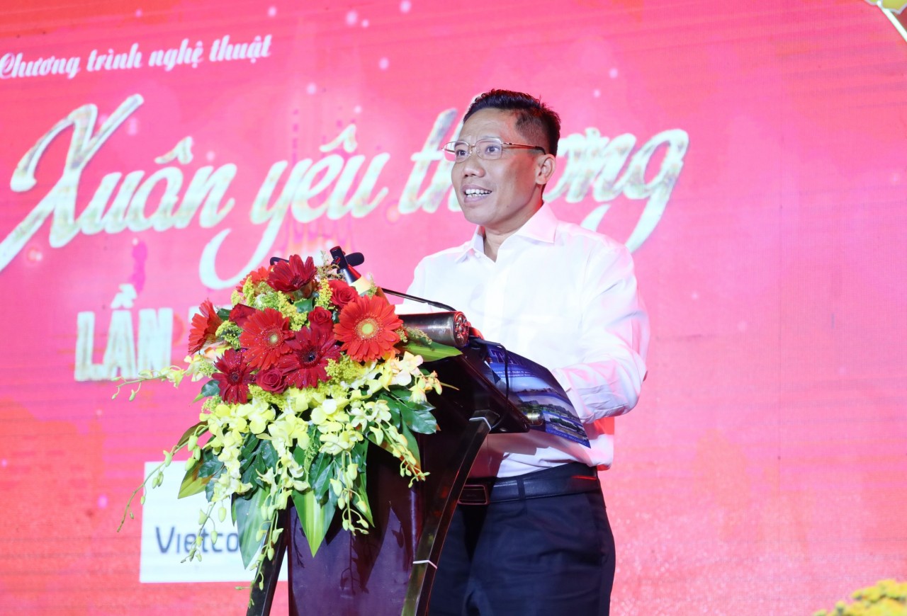 Ấm áp Chương trình “Xuân yêu thương” mang tết đến với người nghèo tại Cần Thơ Ấm áp Chương trình “Xuân yêu thương” mang tết đến với người nghèo tại Cần Thơ