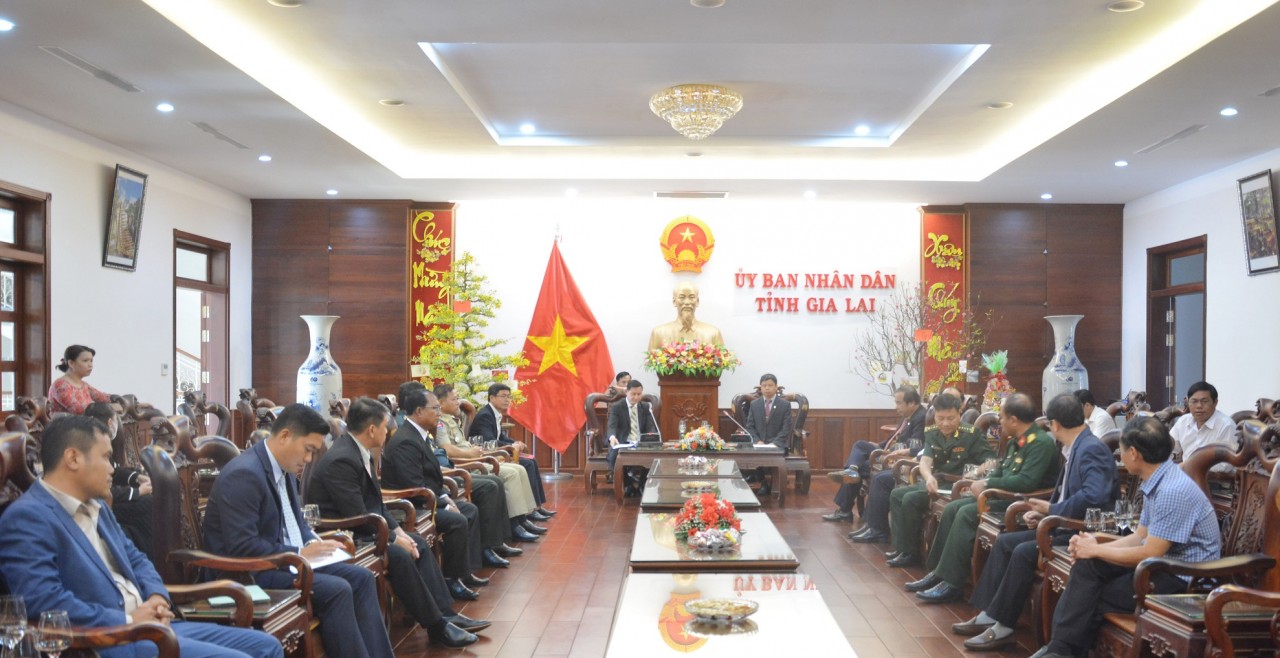 Đại diện hai tỉnh của Campuchia chúc Tết lãnh đạo và nhân dân tỉnh Gia Lai Đại diện hai tỉnh của Campuchia chúc Tết lãnh đạo và nhân dân tỉnh Gia Lai