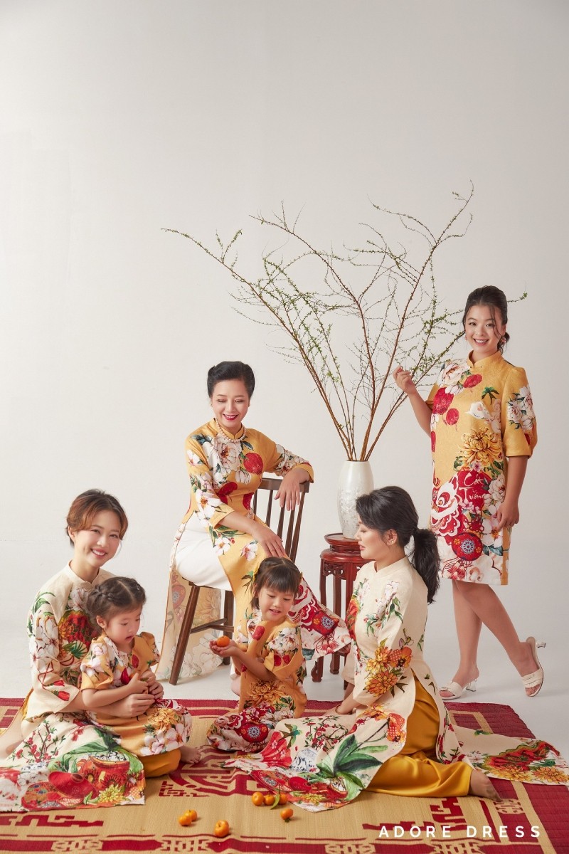 Những mẫu áo dài Tết điệu đà tại JM Dress, Lep’, Adore Dress,… luôn được phái đẹp săn đón mỗi dịp sát Tết.