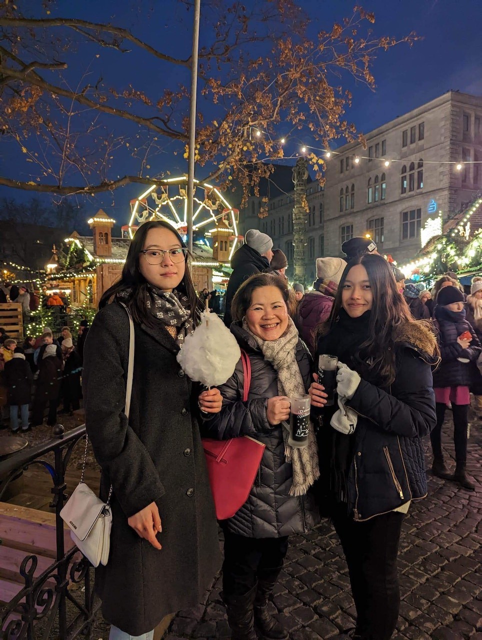 Vietnamese Expats Support Those In Needs, Spreading Year-end Positivity Vietnamese Expats Support Those In Needs, Spreading Year-end Positivity