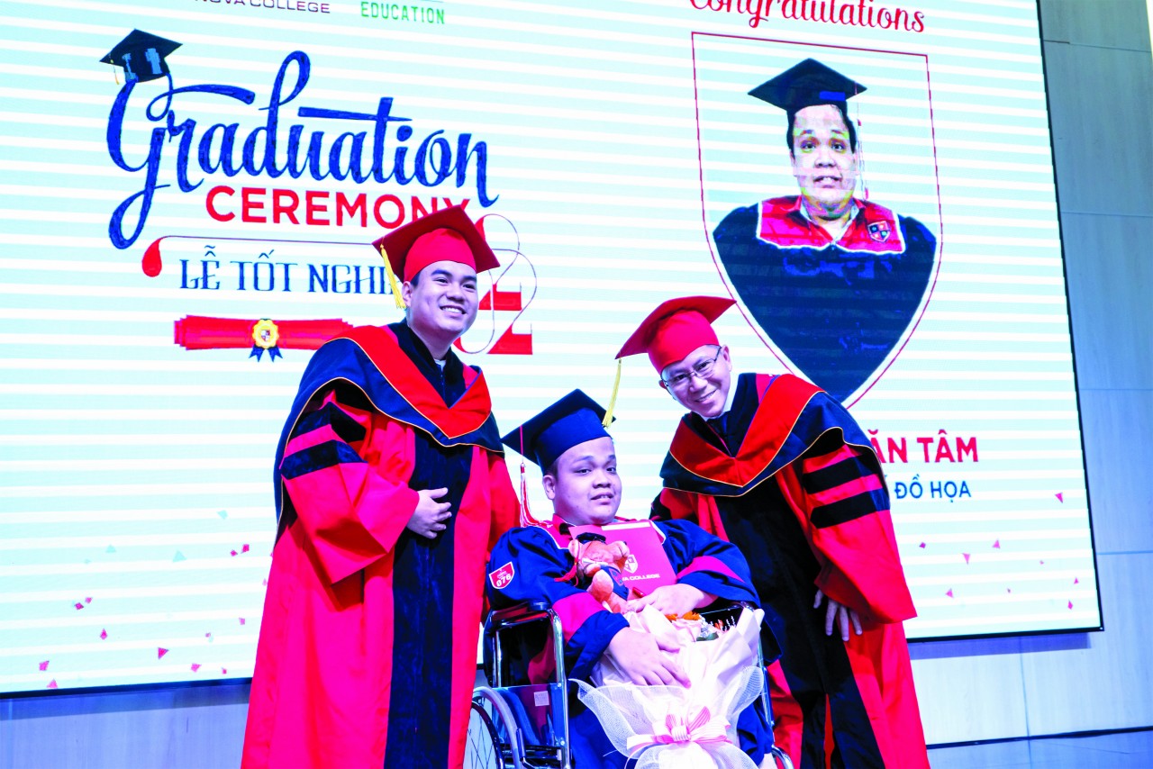 Hơn cả món quà Hơn cả món quà