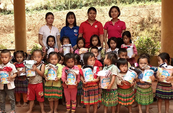 Chăm lo Tết cho trẻ em có hoàn cảnh khó khăn Chăm lo Tết cho trẻ em có hoàn cảnh khó khăn