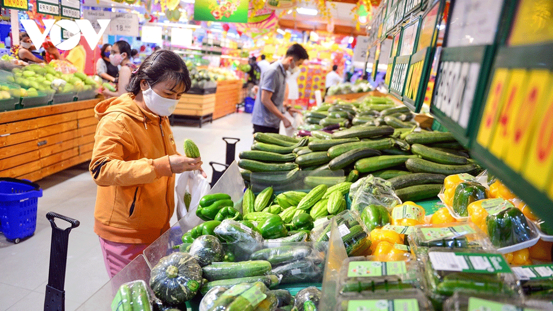 Consumers prefer buying items such as green vegetables, meat, fish and seafood. Consumers prefer buying items such as green vegetables, meat, fish and seafood.
