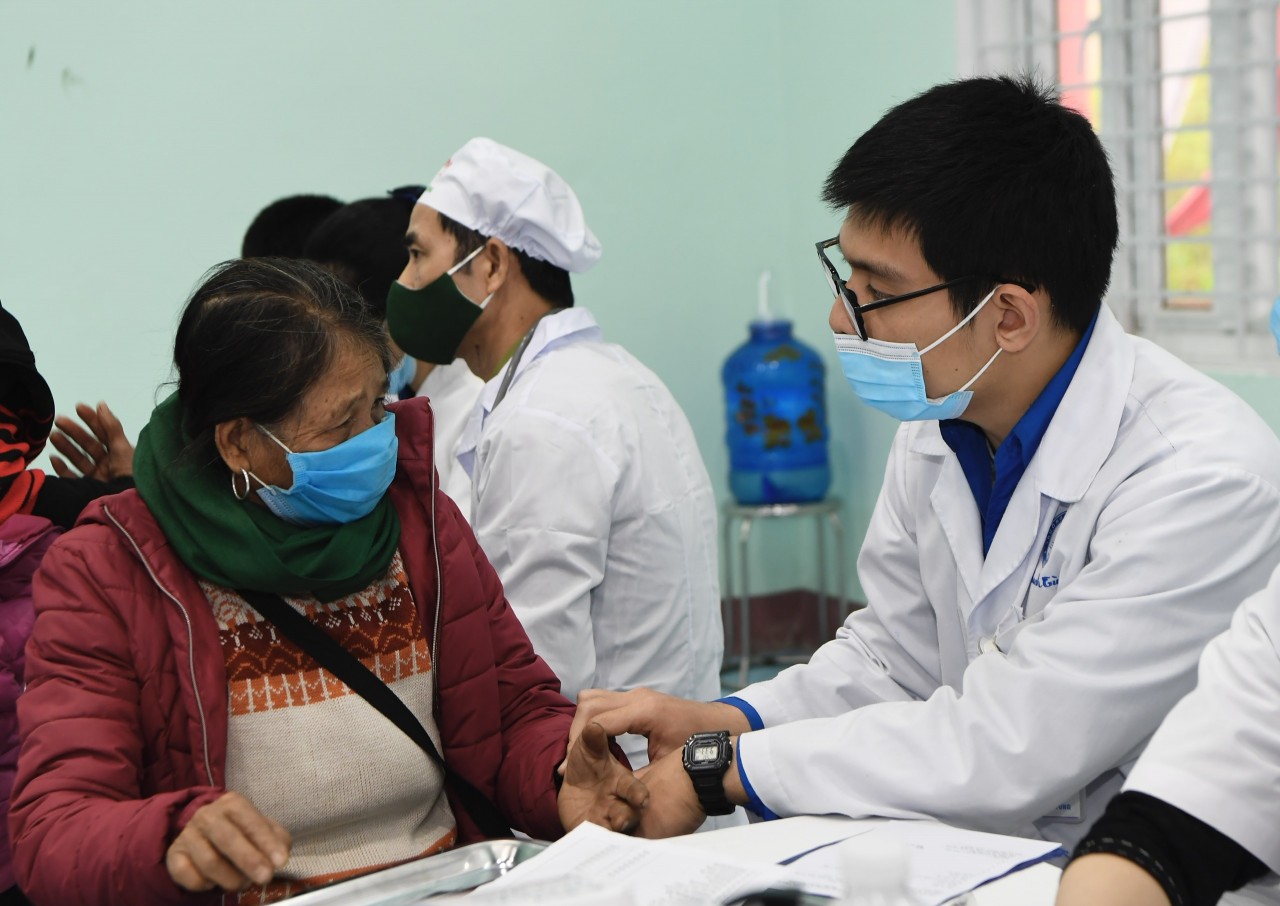 Xuân đã về trên biên cương: Để đồng bào có cái Tết ấm lo Xuân đã về trên biên cương: Để đồng bào có cái Tết ấm lo