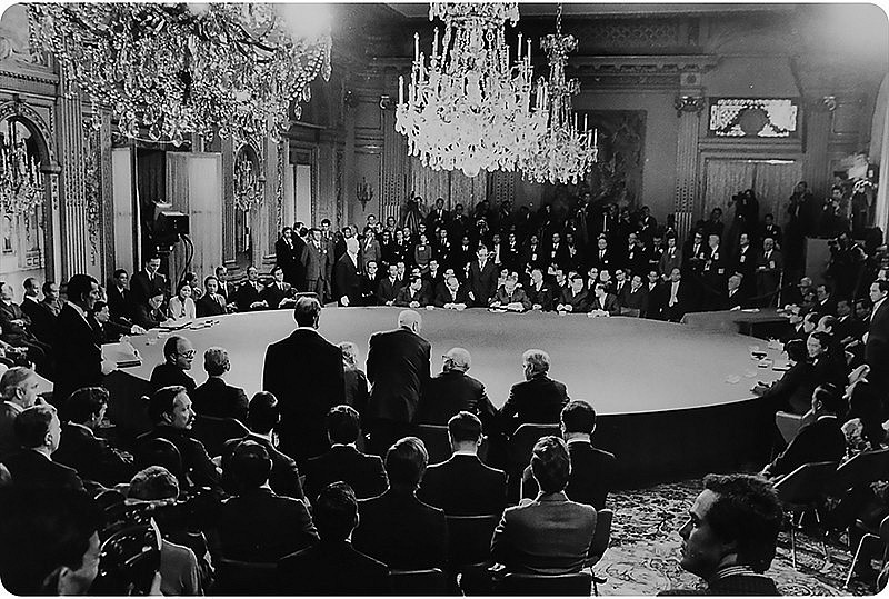 The signing ceremony of the the Paris Agreement on Ending the War and Restoring Peace in Vietnam. (File Photo) The signing ceremony of the the Paris Agreement on Ending the War and Restoring Peace in Vietnam. (File Photo)